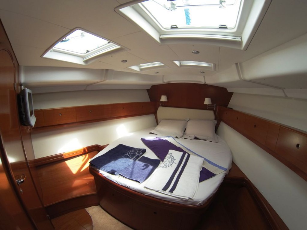 Beneteau 57